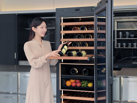 Perfect 관리 with AI Vision! Samsung Electronics Unveils Infinite AI Wine 냉장고