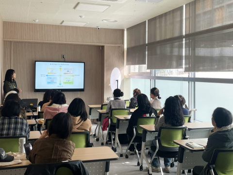 미술관 옆 도서관의 特別한 만남, ‘미술관에서 살아남기’ 講演 成功的 마무리