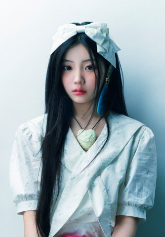 투썸플레이스, 大勢 아일릿 원희와 봄·여름 캠페인 展開 豫告